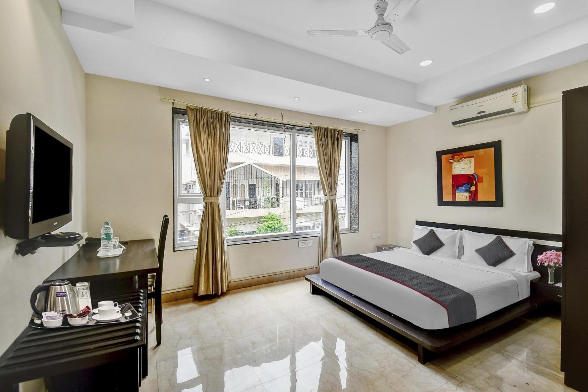 Super Townhouse All In One Kolkata Bagian luar foto