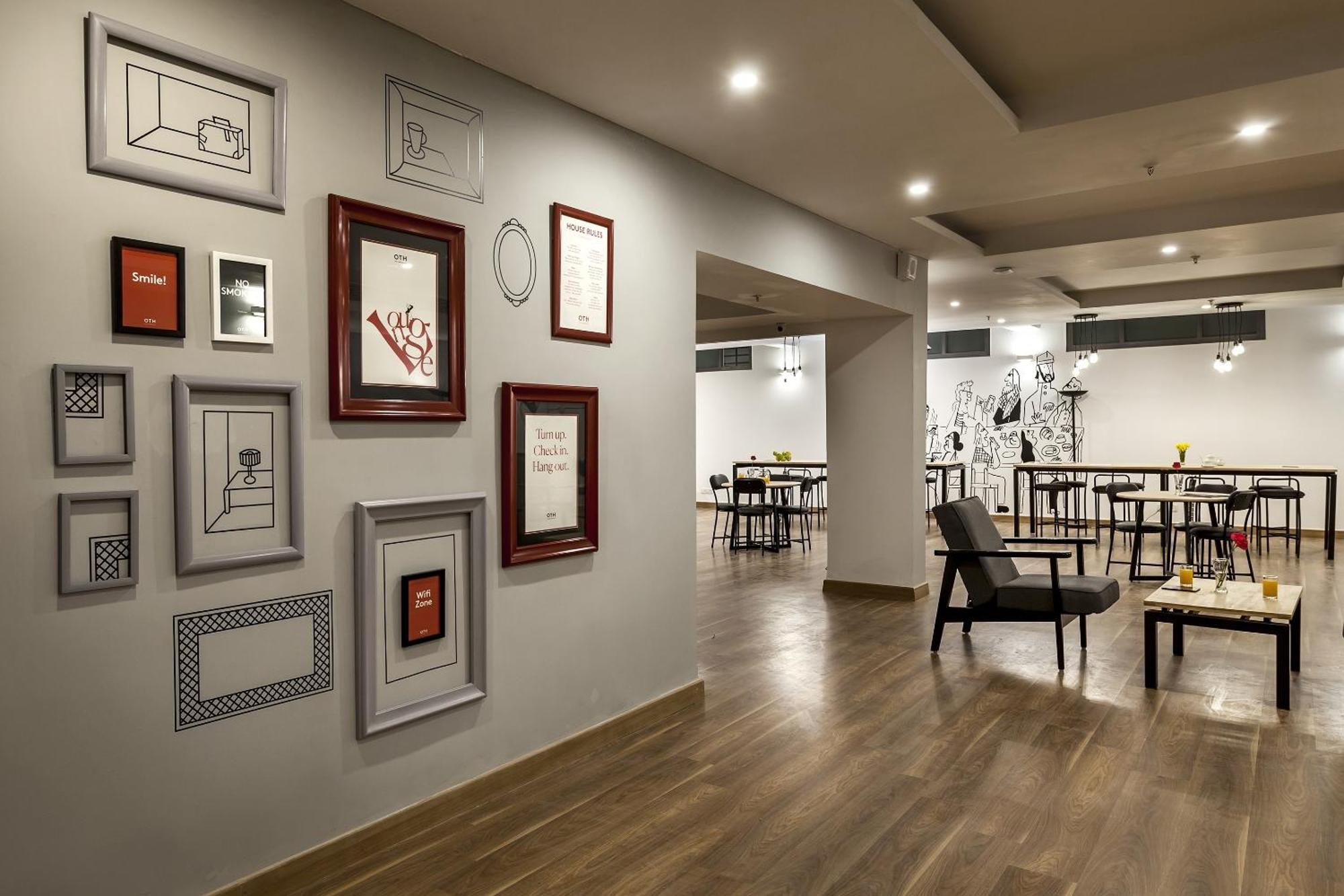 Super Townhouse All In One Kolkata Bagian luar foto